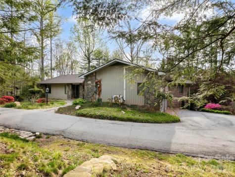 37 Hamilton Drive Hendersonville NC 28739