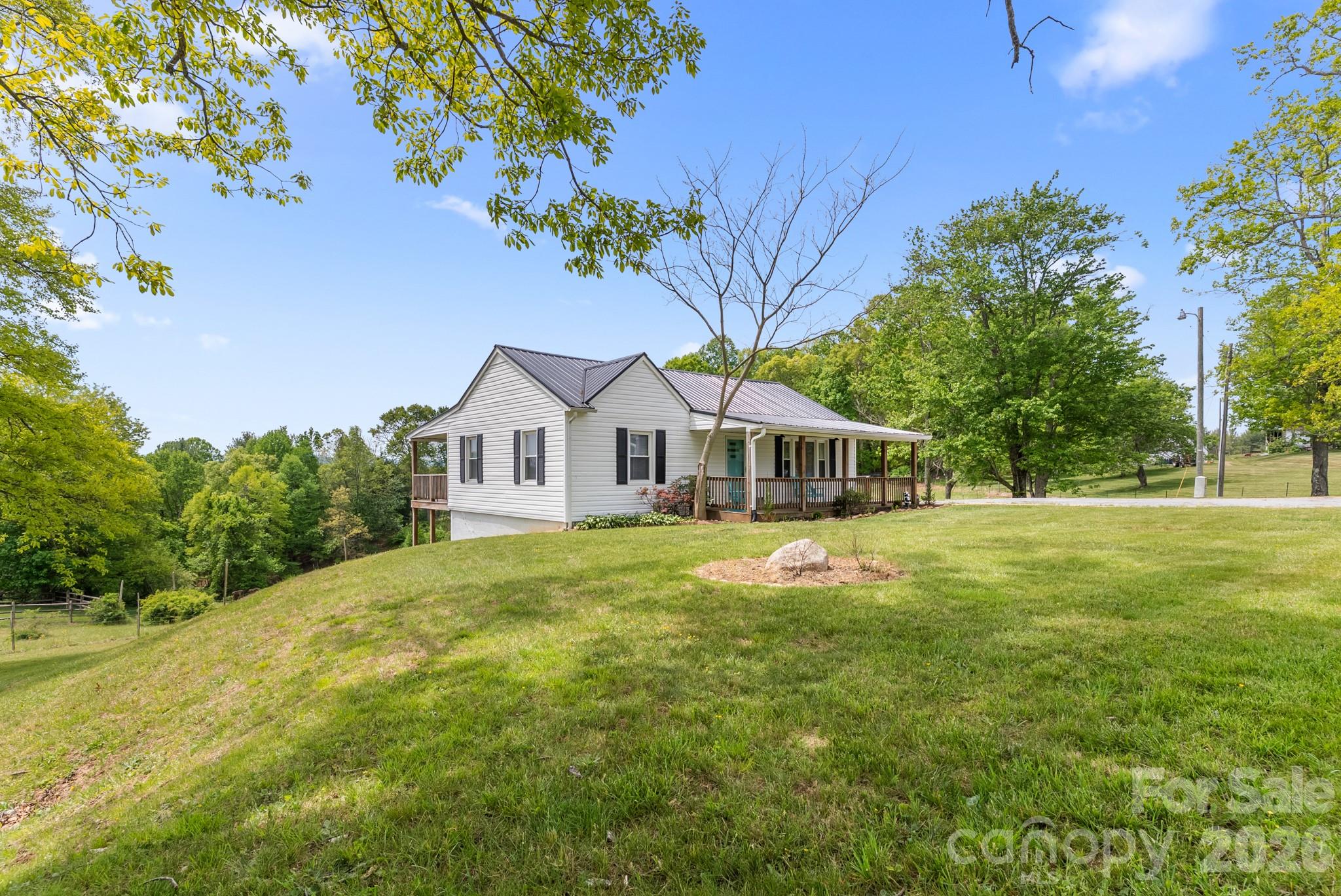 4532 Nc Hwy 18 N Sparta NC 28675