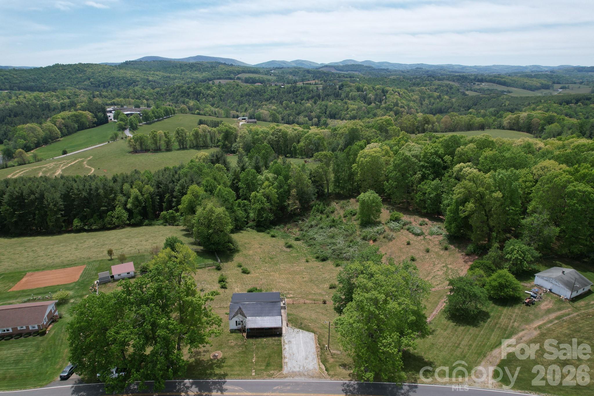 4532 Nc Hwy 18 N Sparta NC 28675