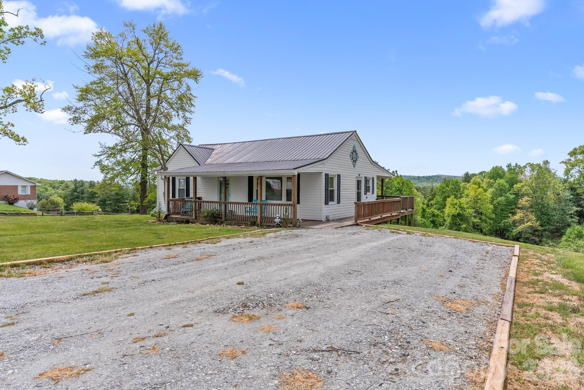 4532 Nc Hwy 18 N Sparta NC 28675