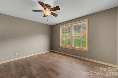 3240 Old Henson Cove Road Canton NC 28716