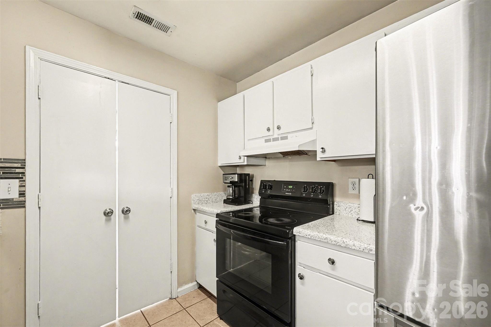 432 Coxe Avenue Charlotte NC 28208