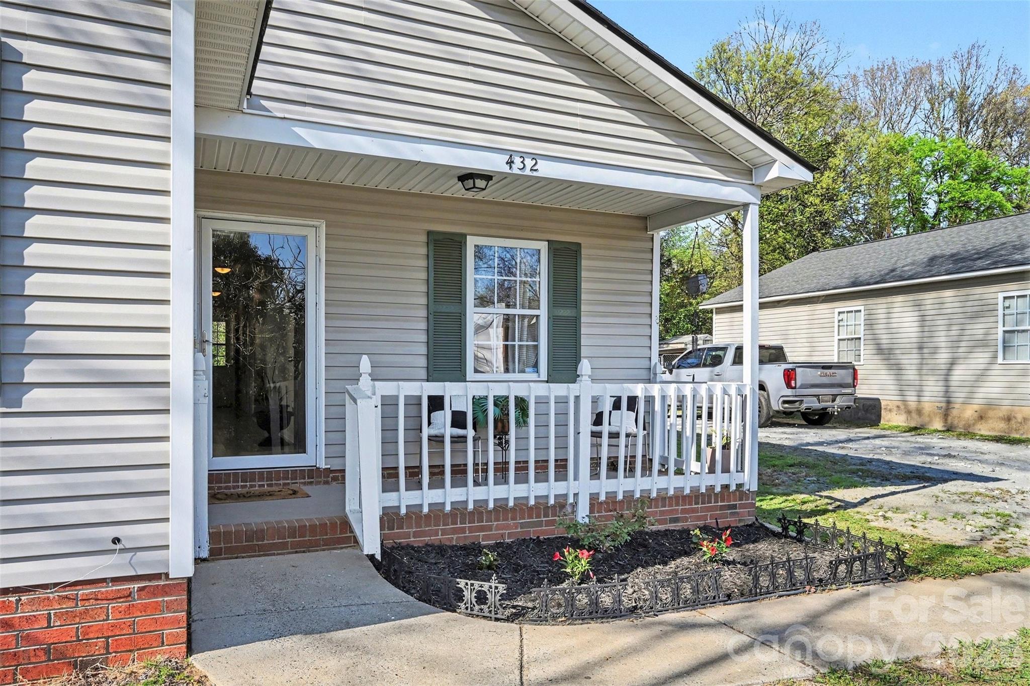 432 Coxe Avenue Charlotte NC 28208