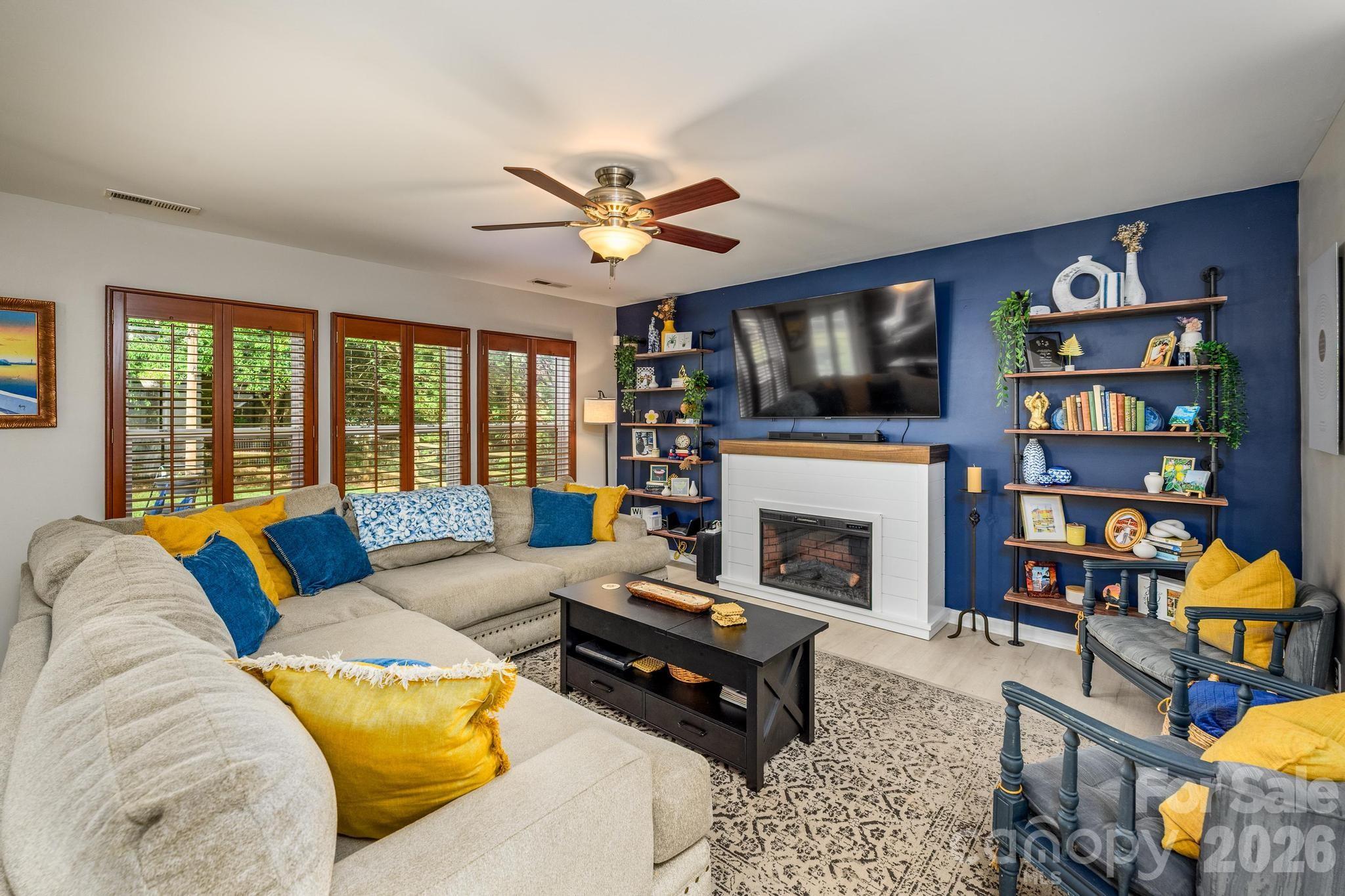 2911 Glazer Valley Court Charlotte NC 28214
