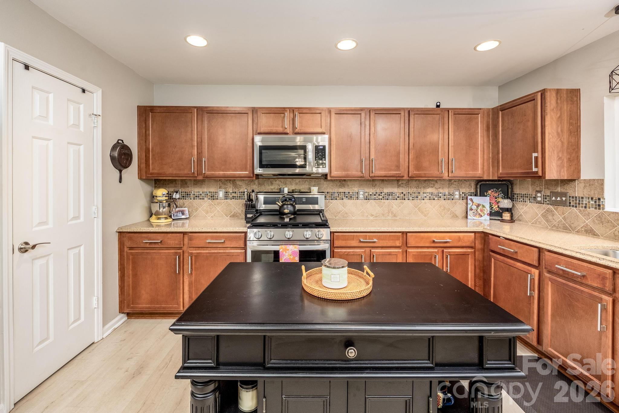 2911 Glazer Valley Court Charlotte NC 28214