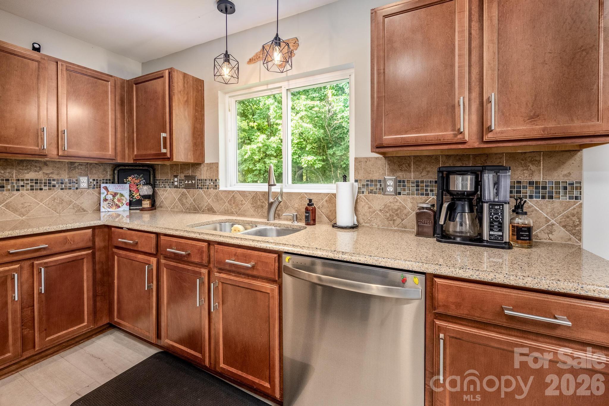 2911 Glazer Valley Court Charlotte NC 28214