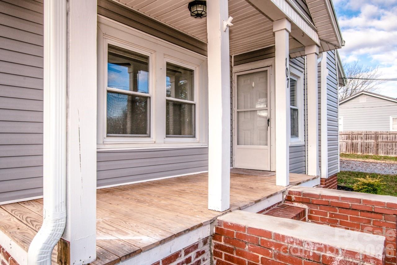 107 Rose Street Mount Holly NC 28120