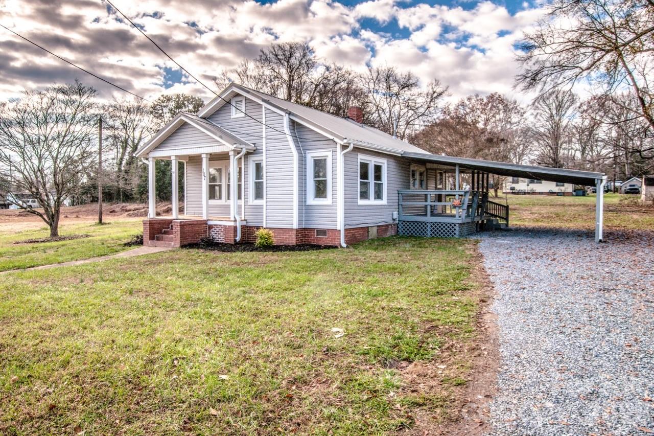 107 Rose Street Mount Holly NC 28120