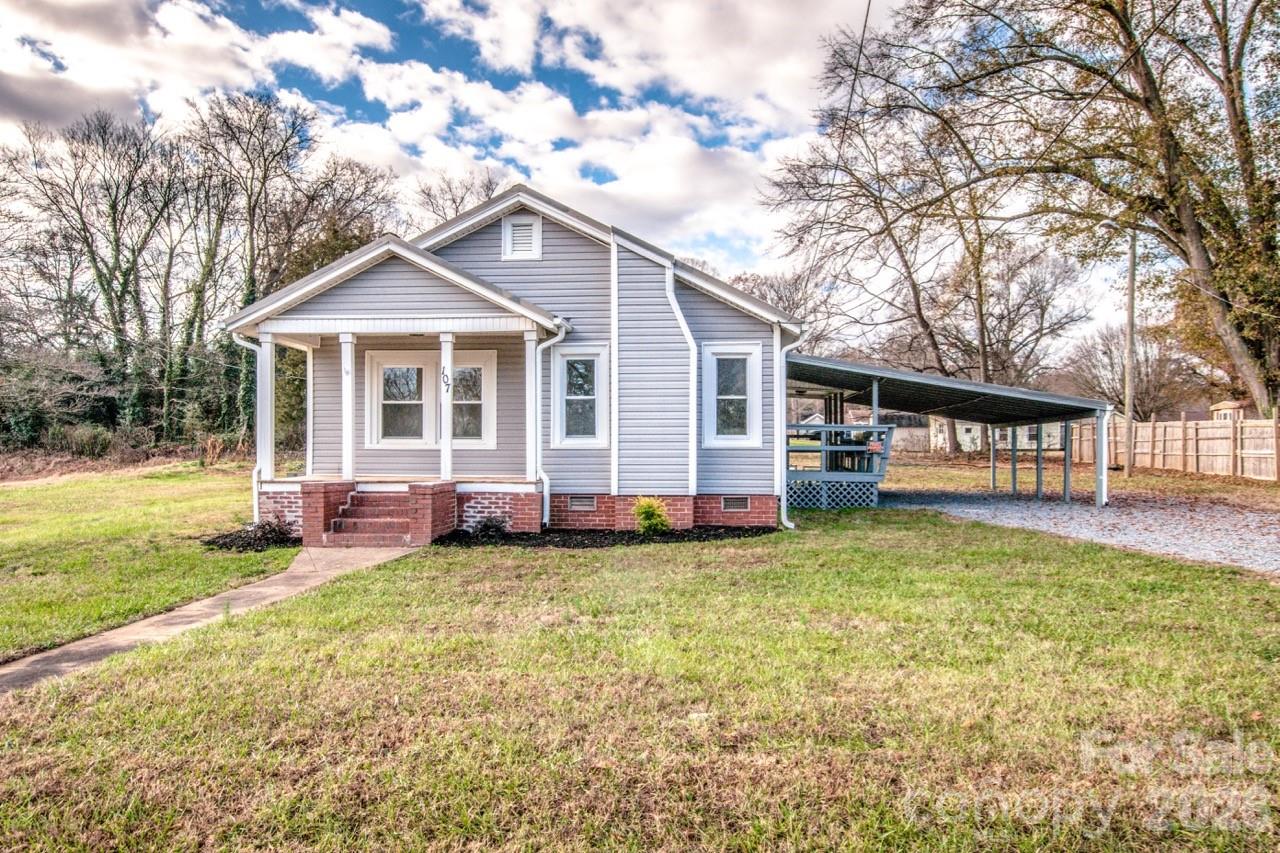 107 Rose Street Mount Holly NC 28120