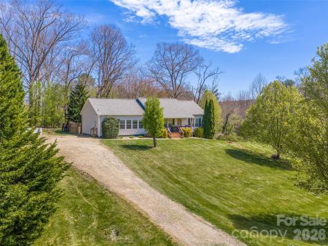 12 Jackson Cove Road Leicester NC 28748