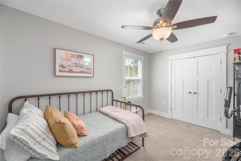 28 Reagan Run Court Arden NC 28704