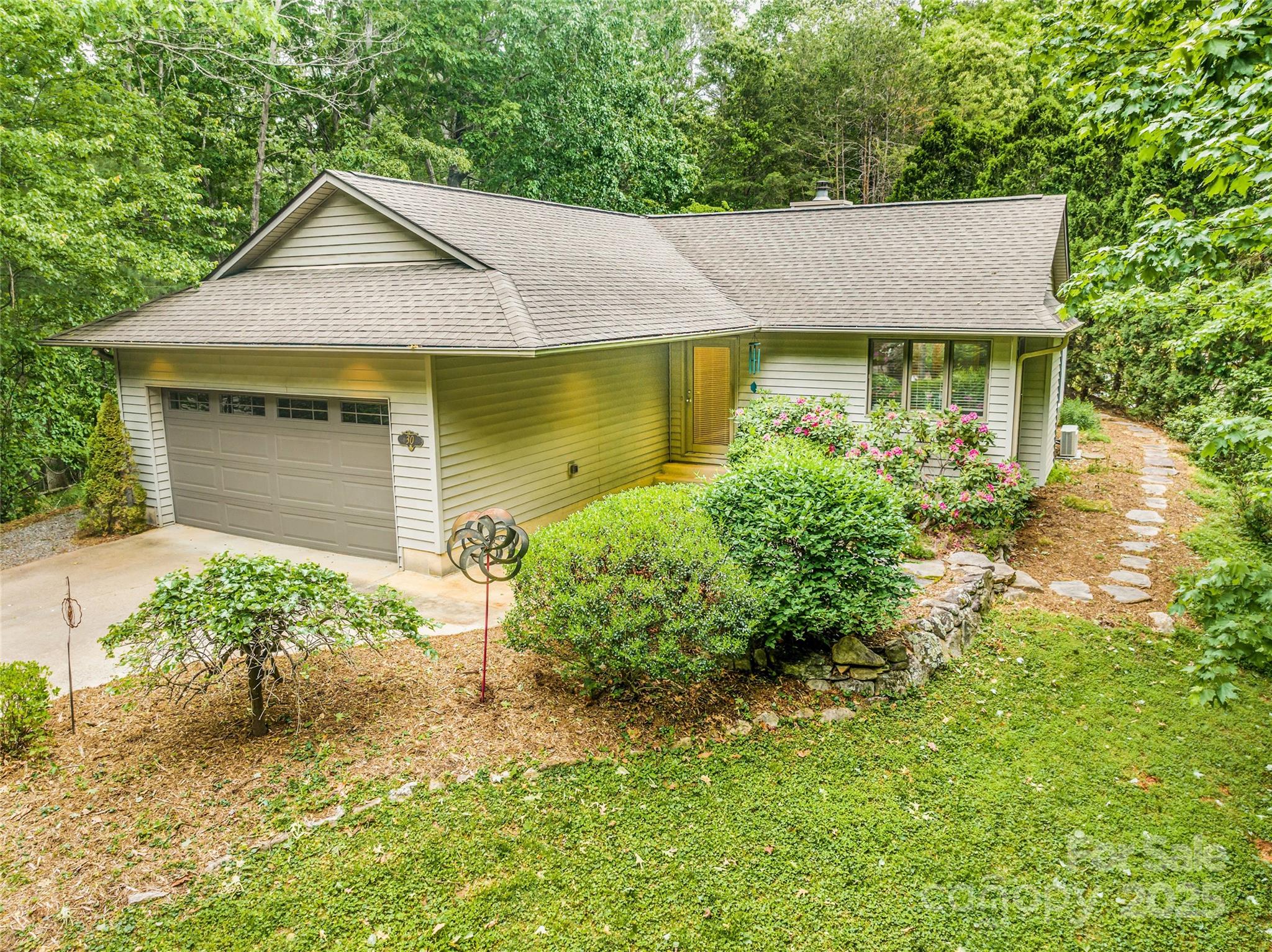 30 Robin Lane Asheville NC 28806