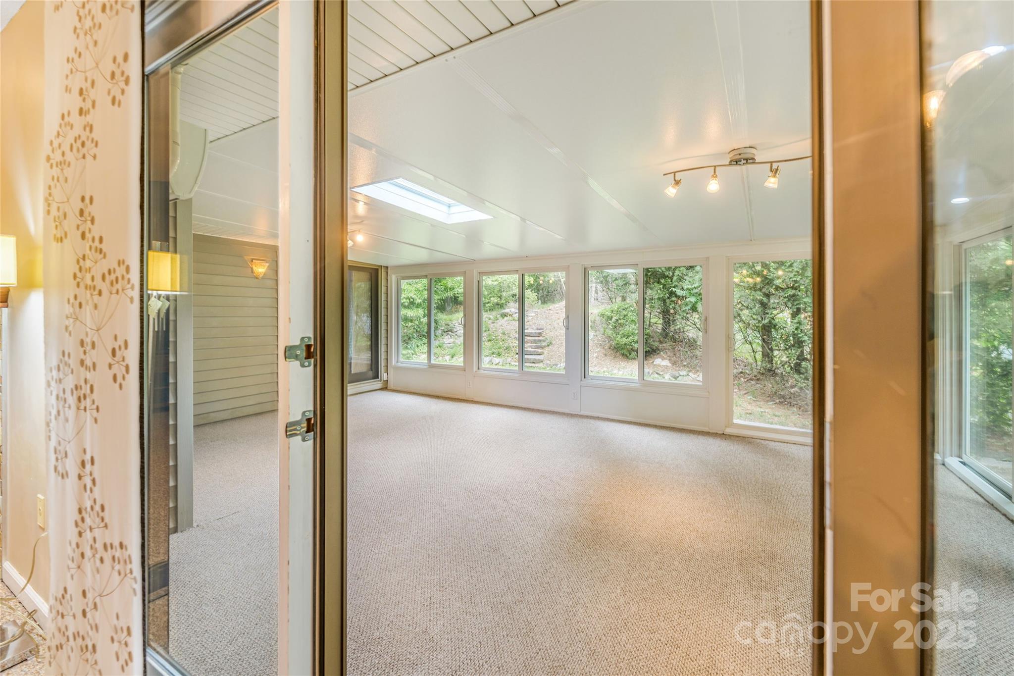 30 Robin Lane Asheville NC 28806