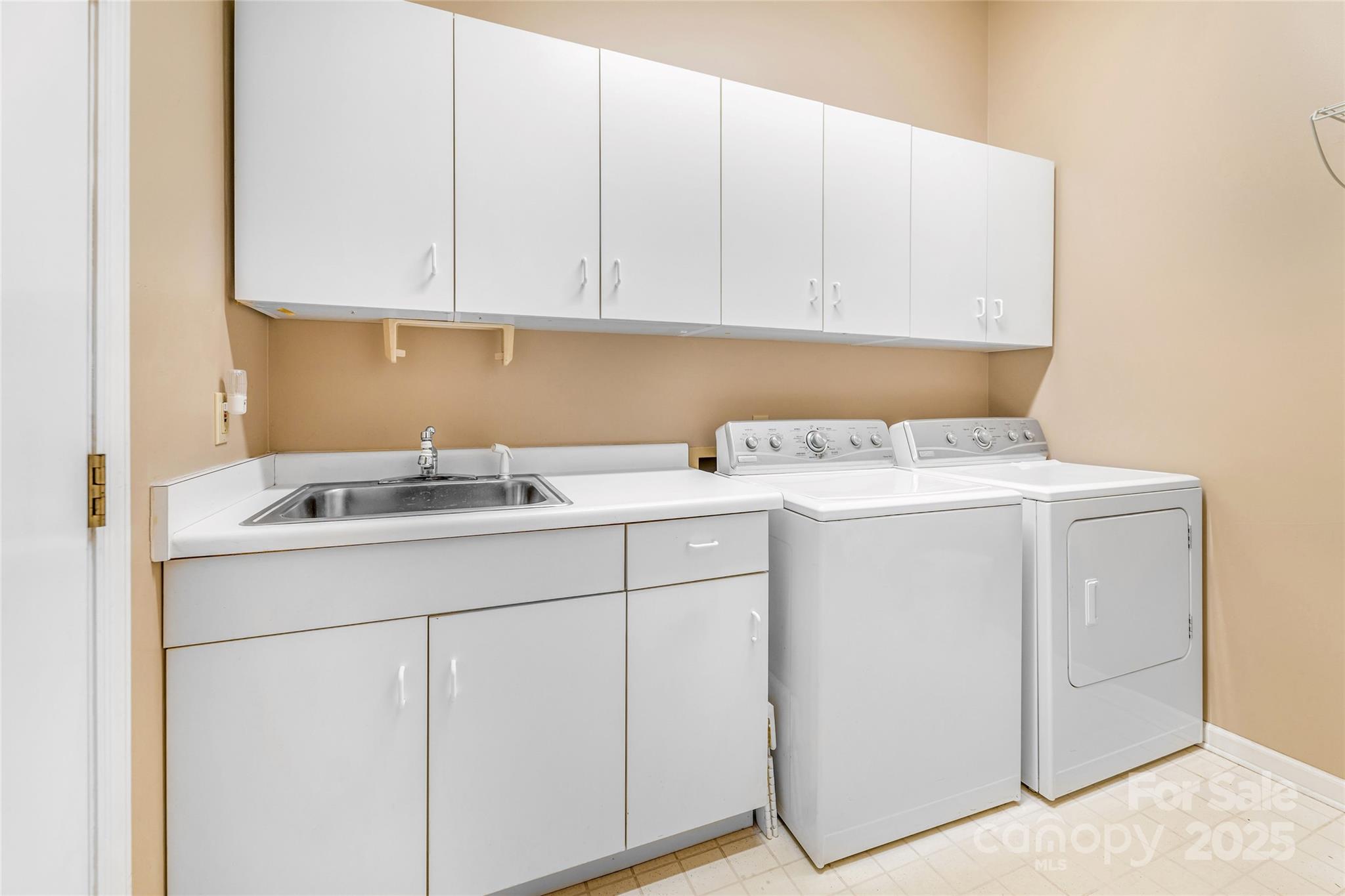 30 Robin Lane Asheville NC 28806