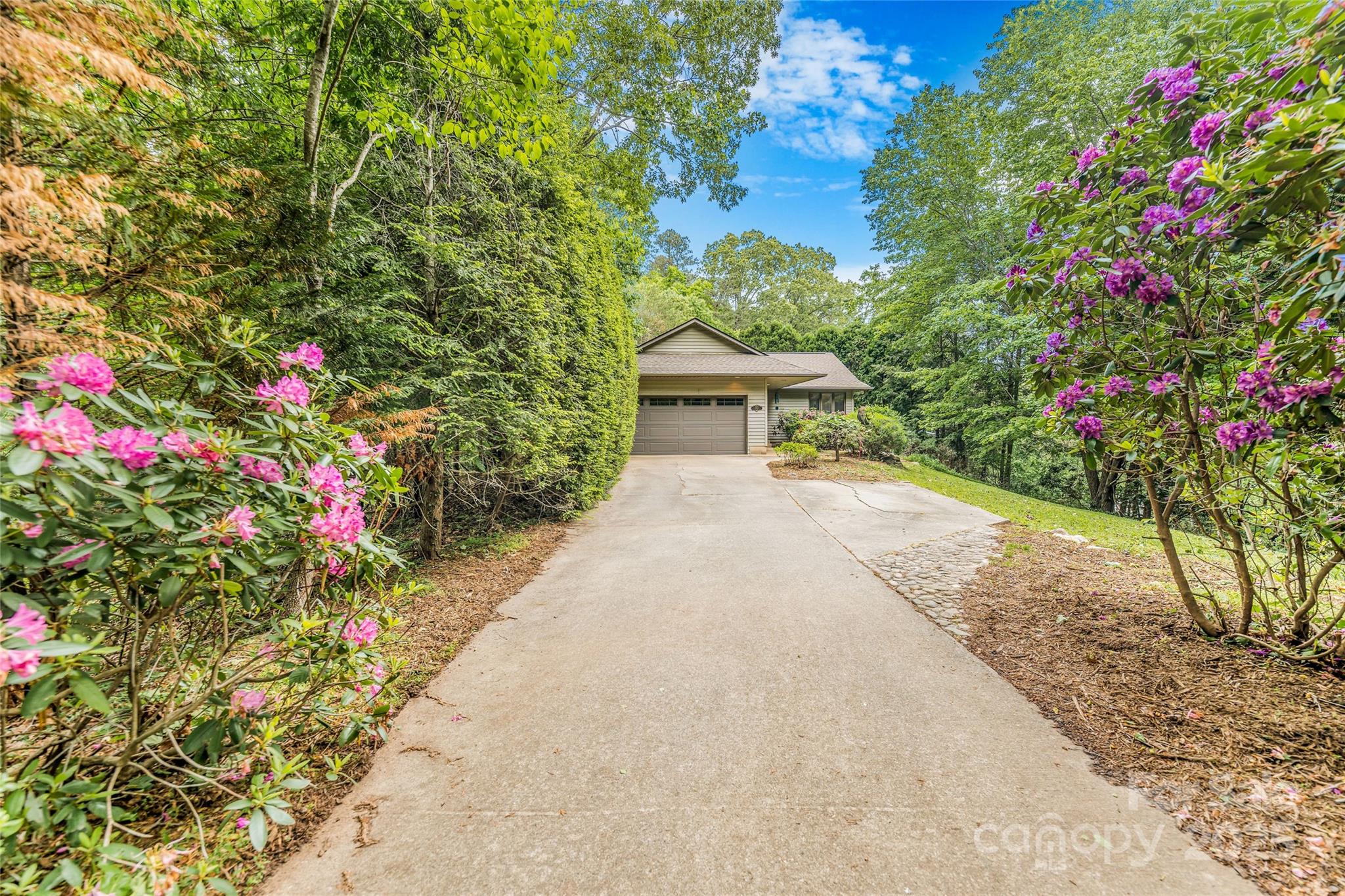 30 Robin Lane Asheville NC 28806