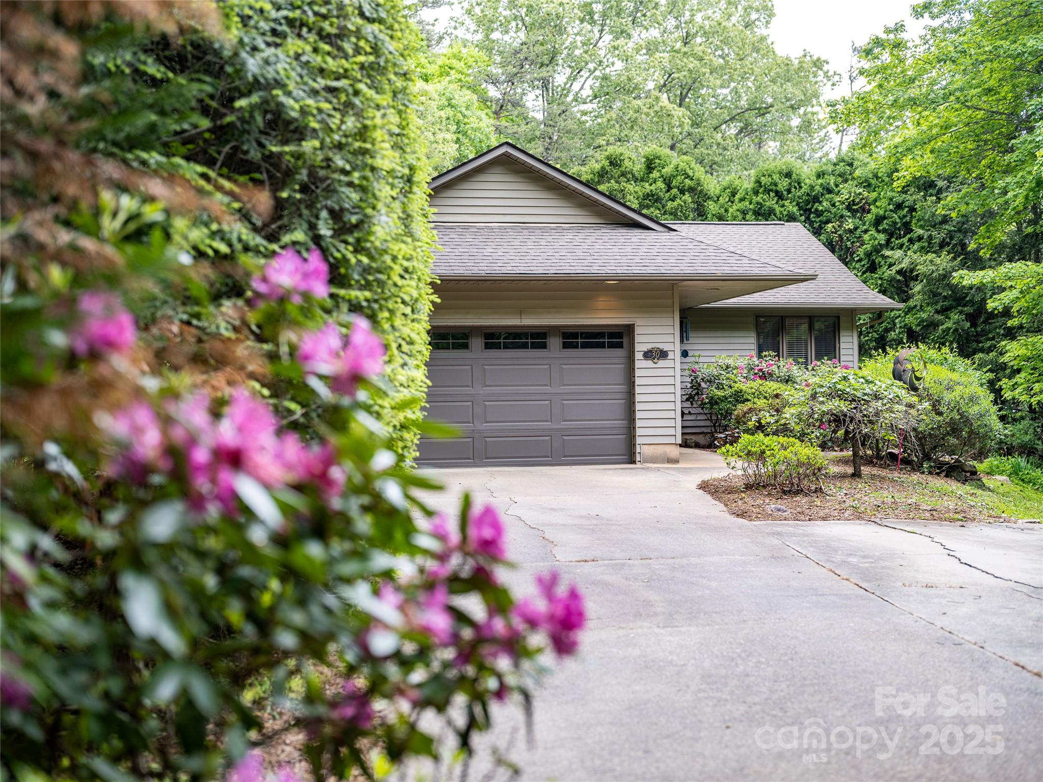 30 Robin Lane Asheville NC 28806