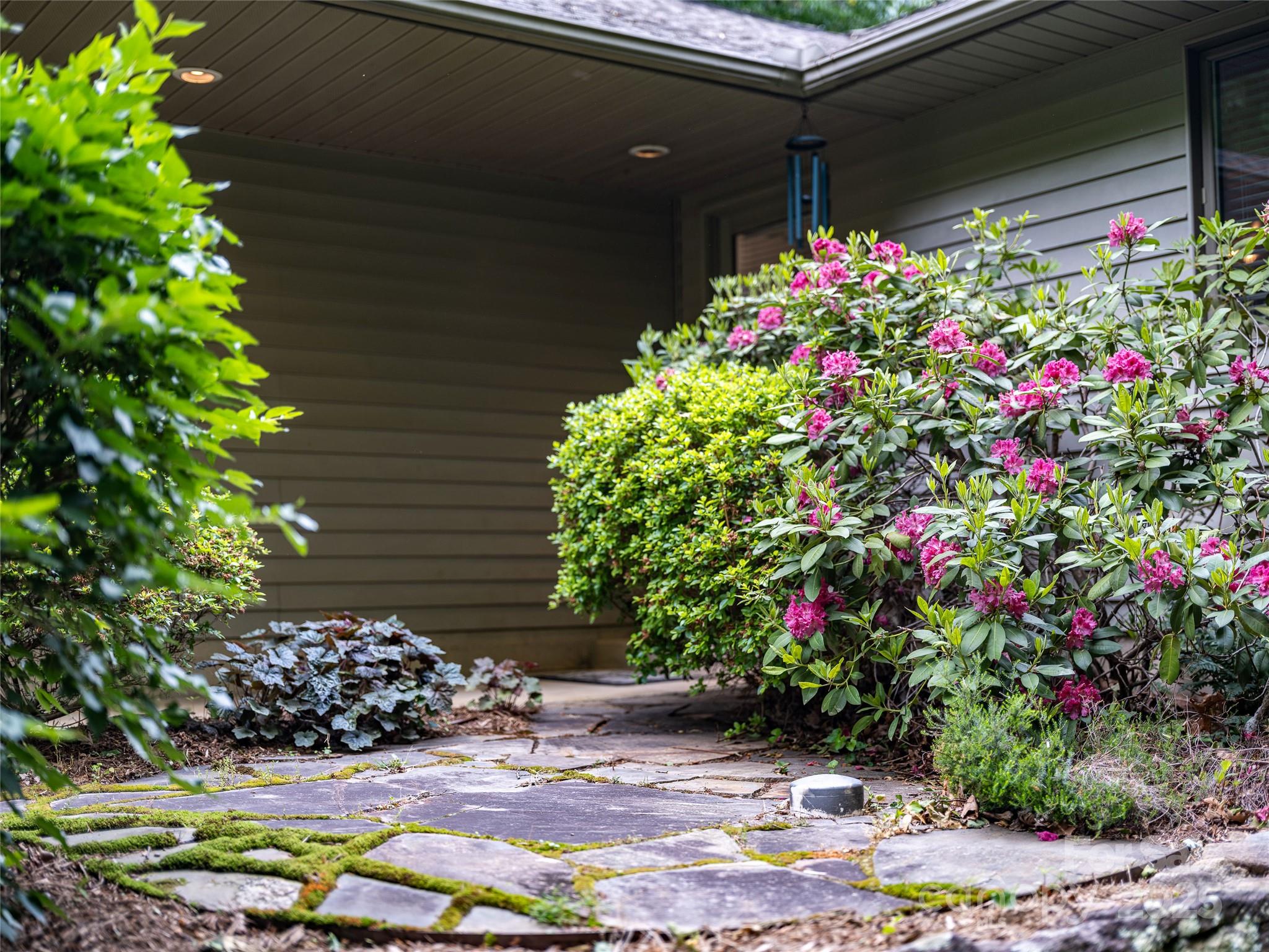 30 Robin Lane Asheville NC 28806