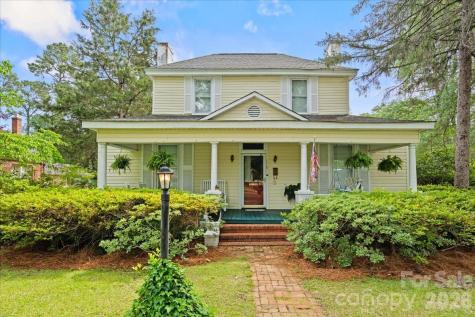 110 Huger Street Cheraw SC 29520