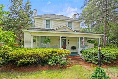 110 Huger Street Cheraw SC 29520