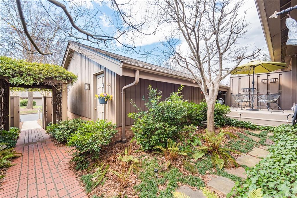 5356 Sandtrap Lane Charlotte NC 28226
