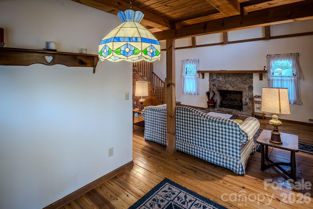 86 Hickory Lane Newland NC 28657