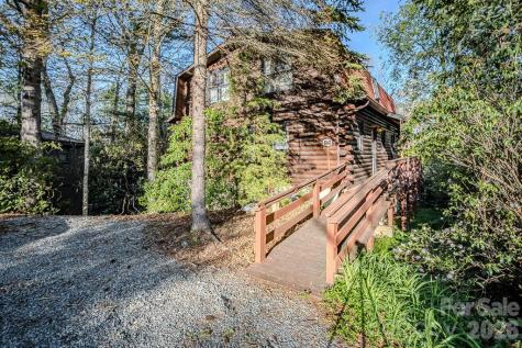 86 Hickory Lane Newland NC 28657