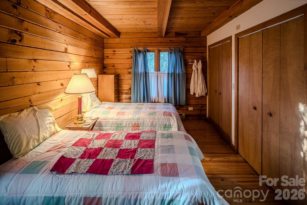 86 Hickory Lane Newland NC 28657