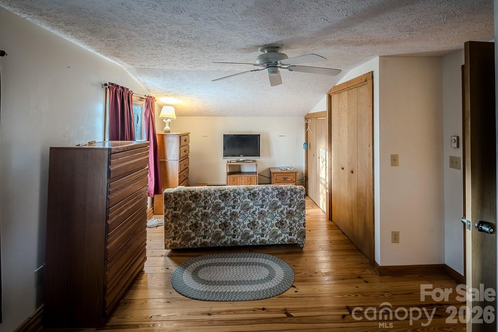 86 Hickory Lane Newland NC 28657