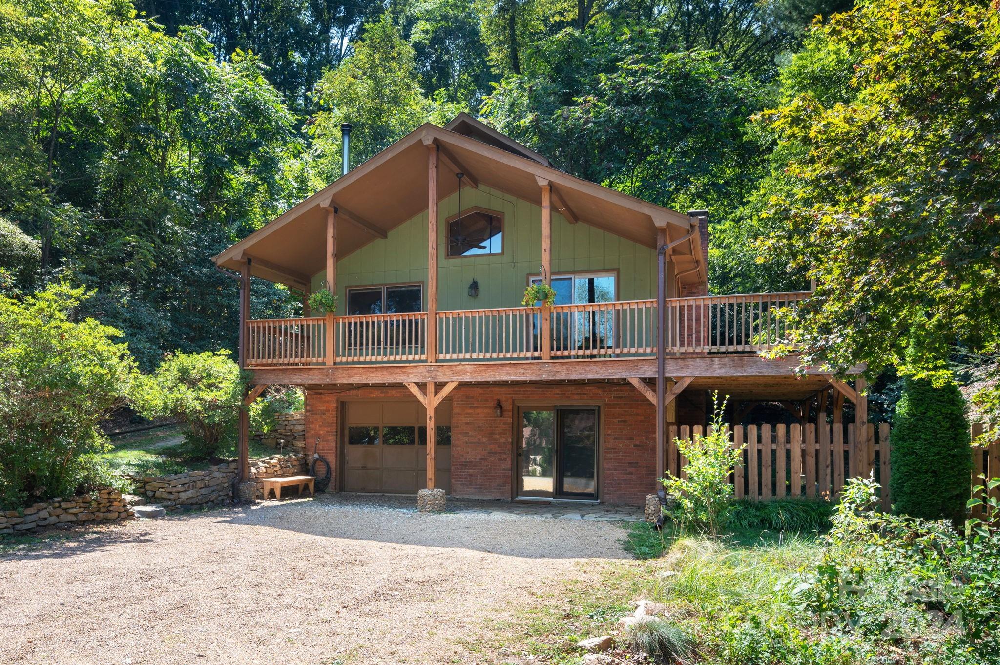 54 Mills Place Asheville NC 28804