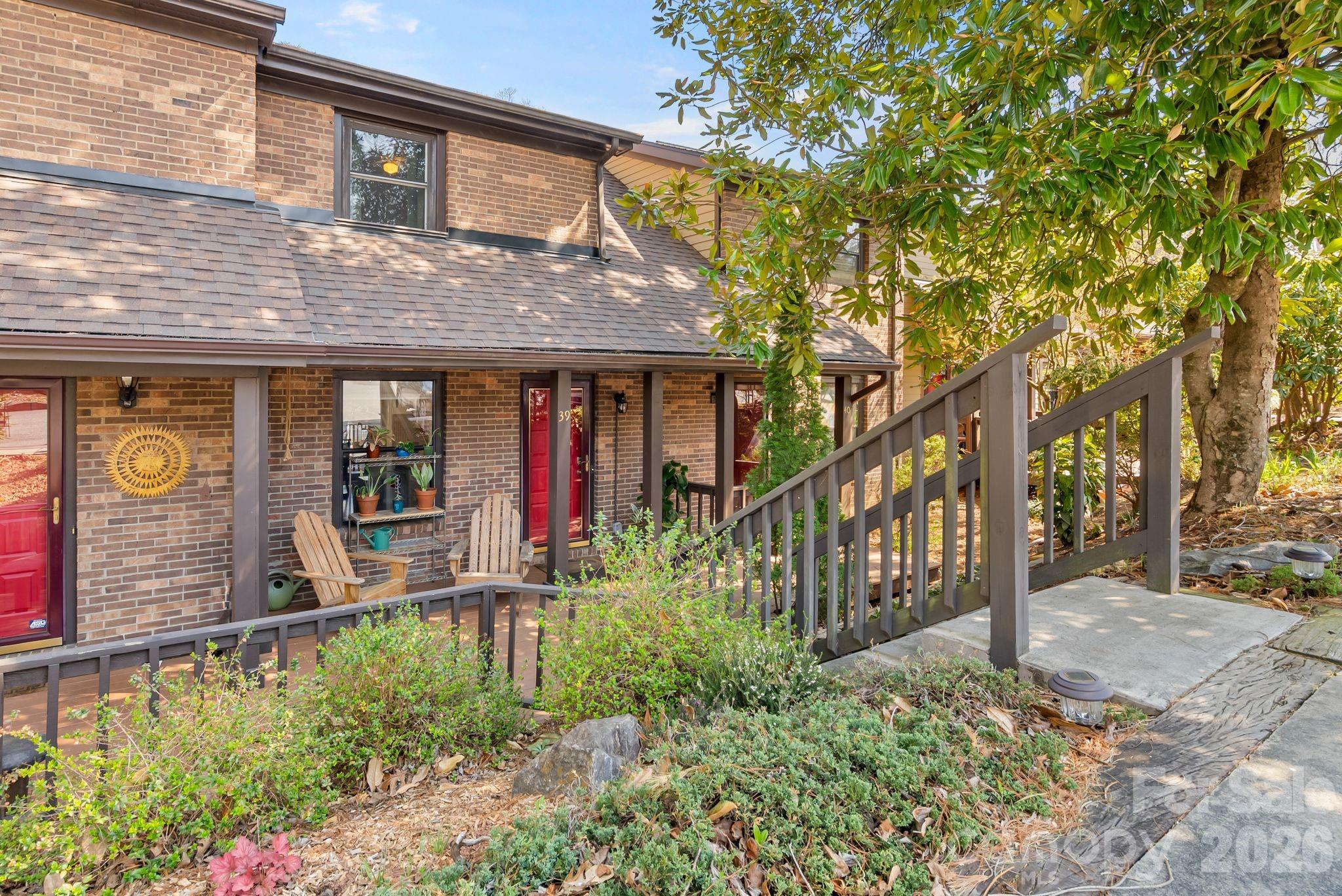 16 Spears Avenue Asheville NC 28801
