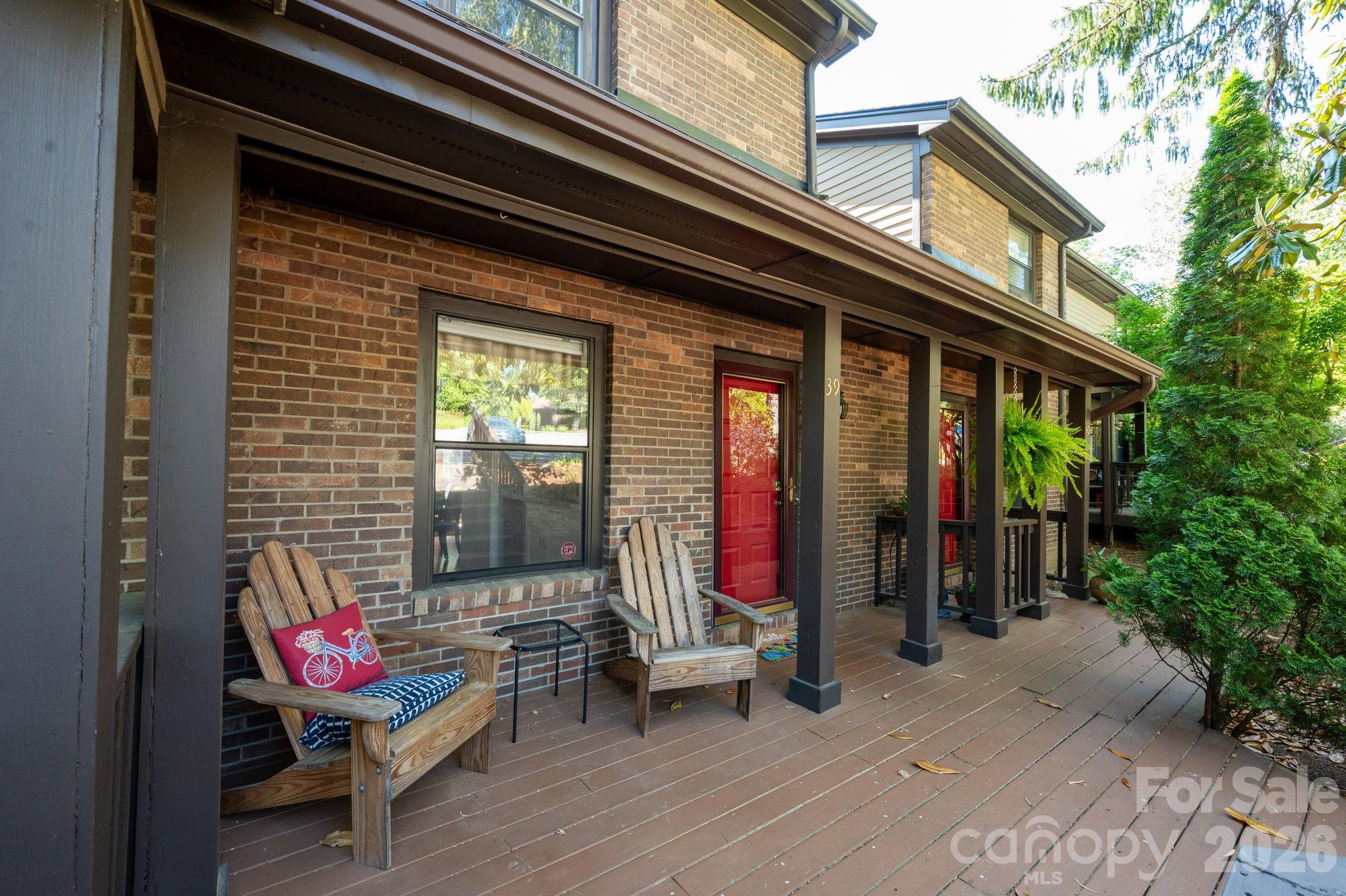 16 Spears Avenue Asheville NC 28801