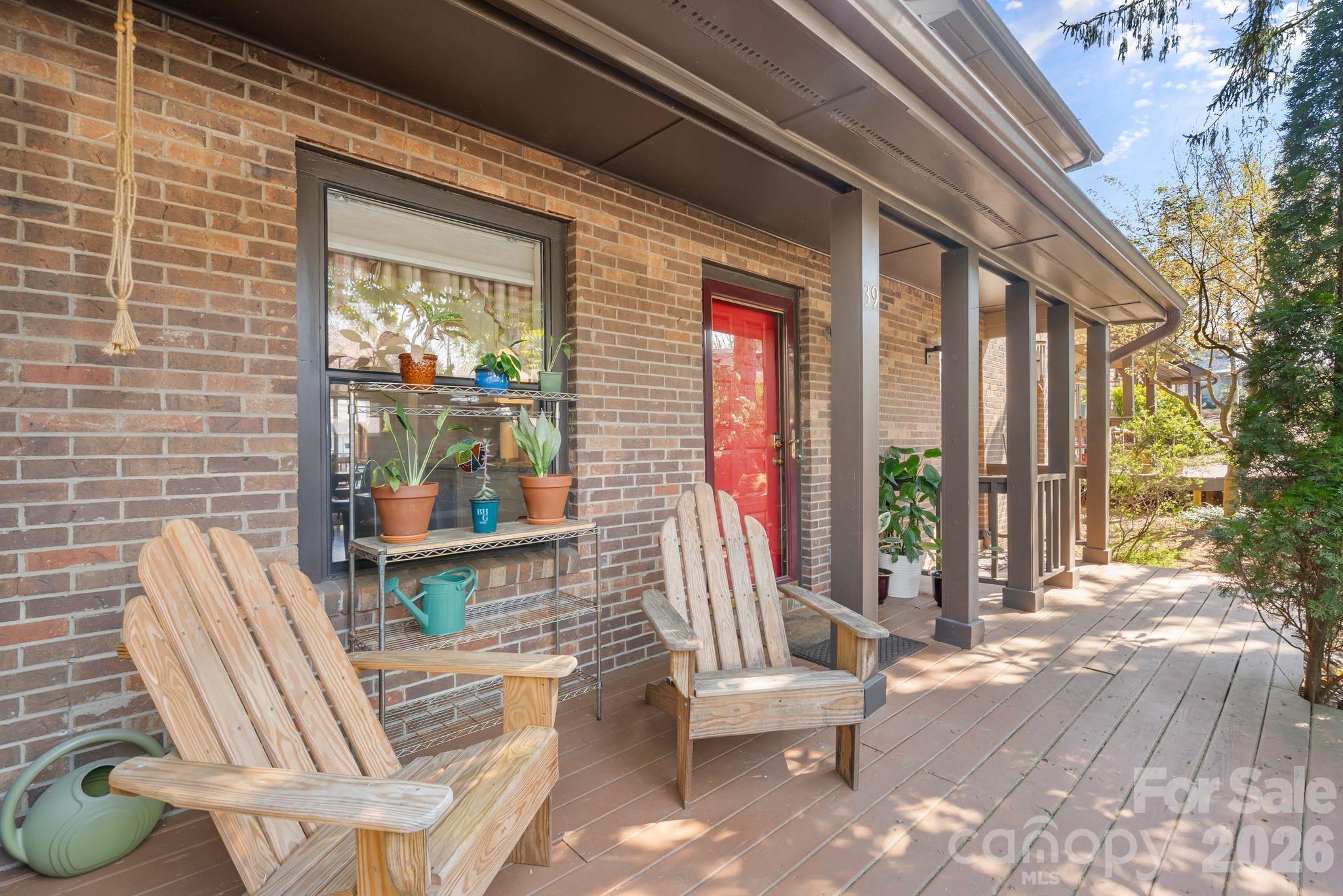 16 Spears Avenue Asheville NC 28801