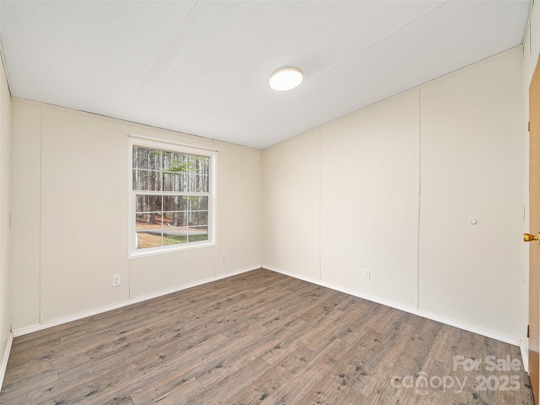 105 Satinwood Drive Burnsville NC 28714