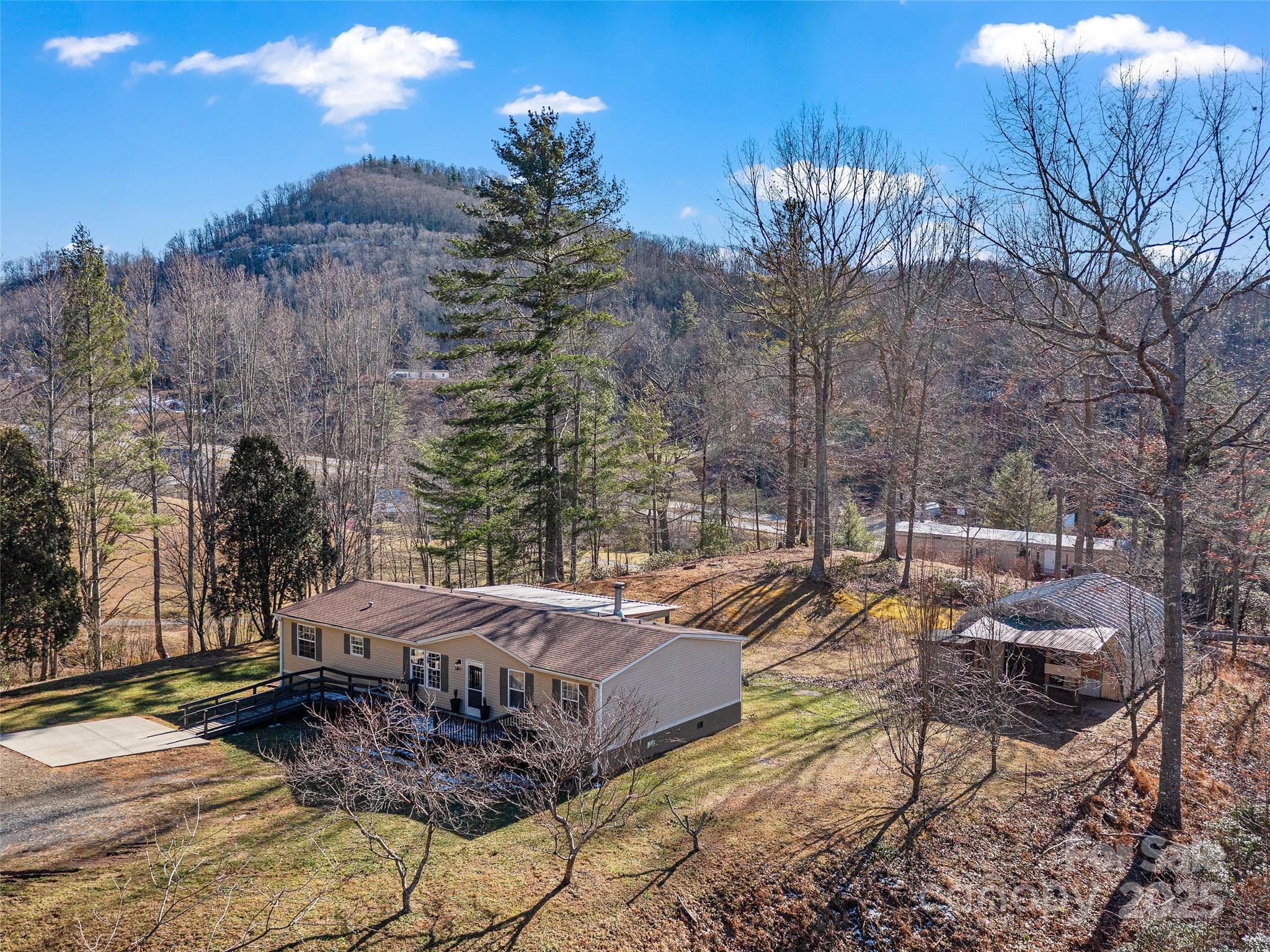 105 Satinwood Drive Burnsville NC 28714