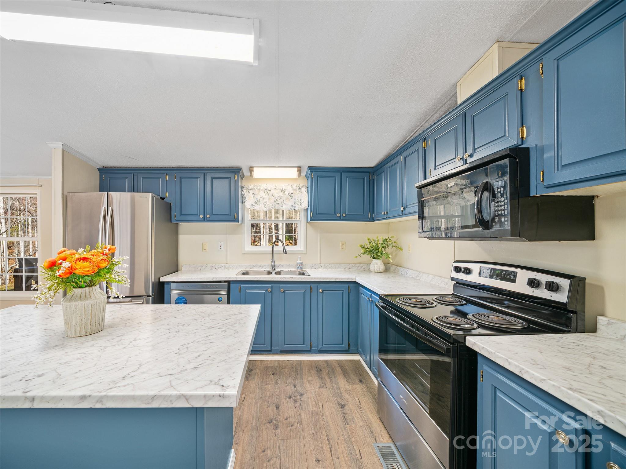 105 Satinwood Drive Burnsville NC 28714