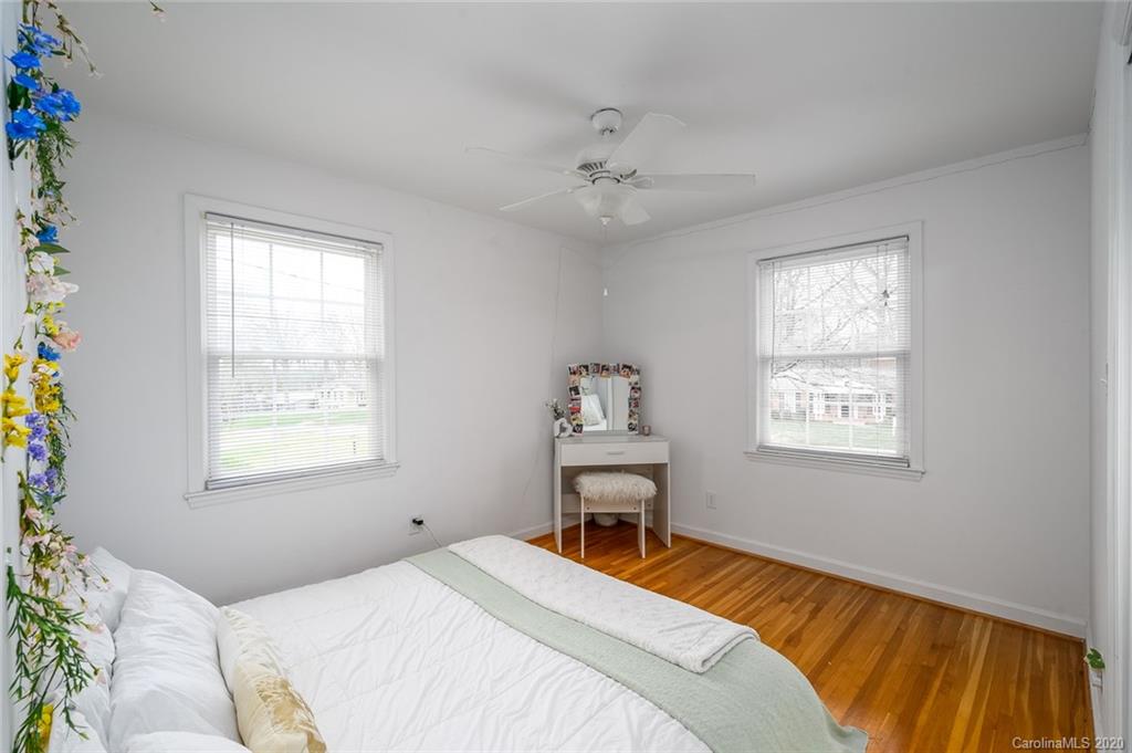 3901 Sussex Avenue Charlotte NC 28210