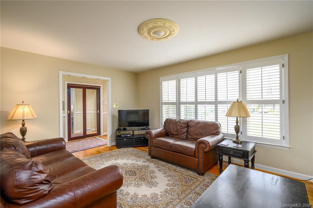 3901 Sussex Avenue Charlotte NC 28210