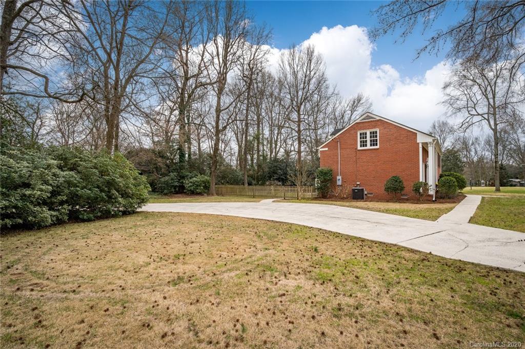 3901 Sussex Avenue Charlotte NC 28210