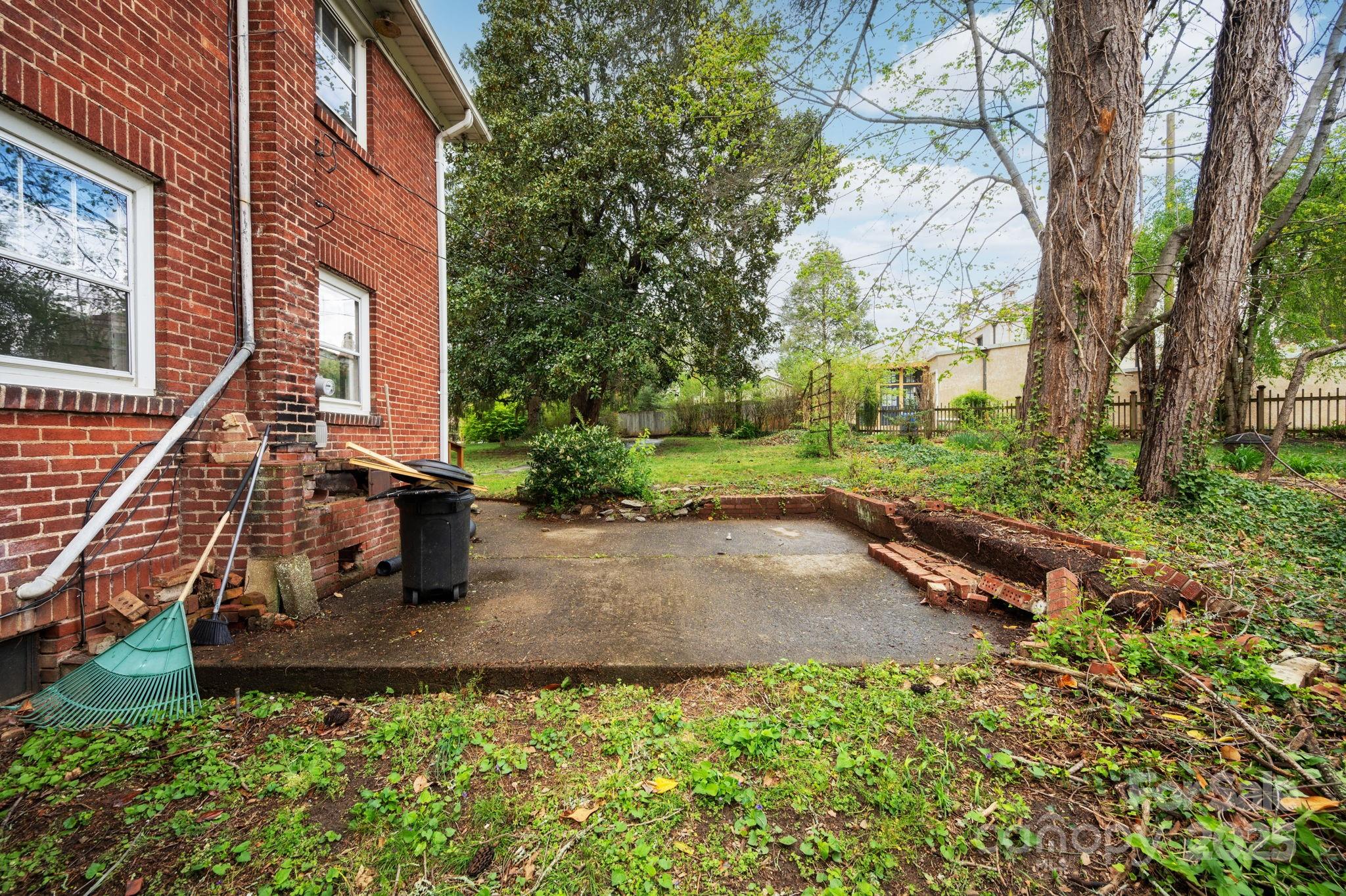 10 Westchester Drive Asheville NC 28803