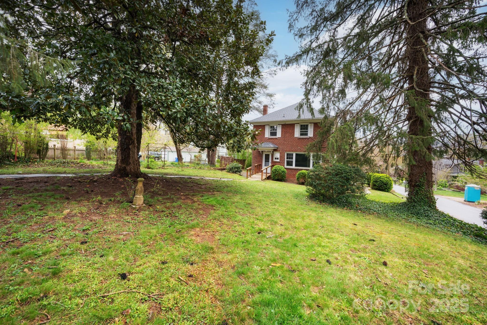 10 Westchester Drive Asheville NC 28803