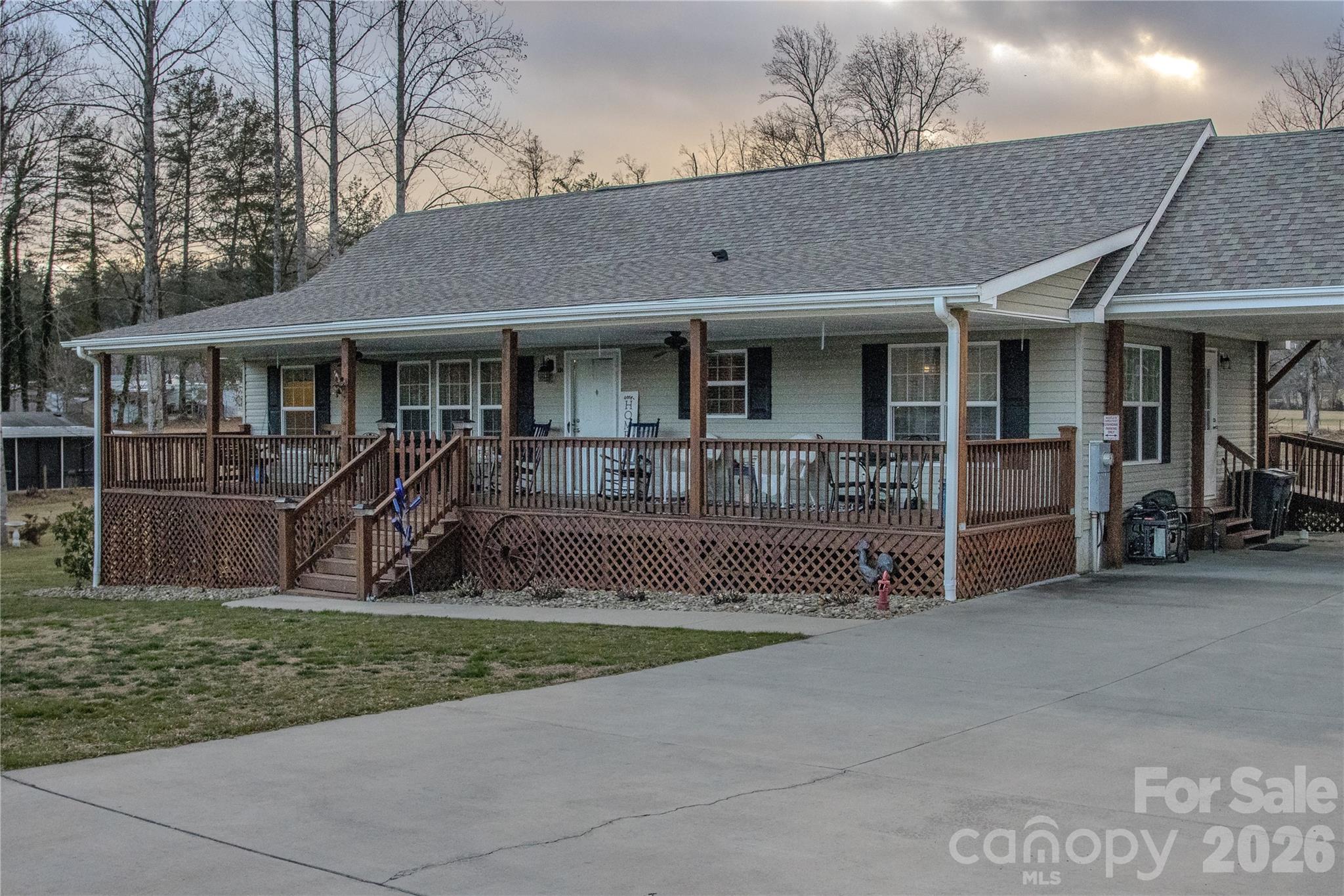 124 Hood Heights Hendersonville NC 28739