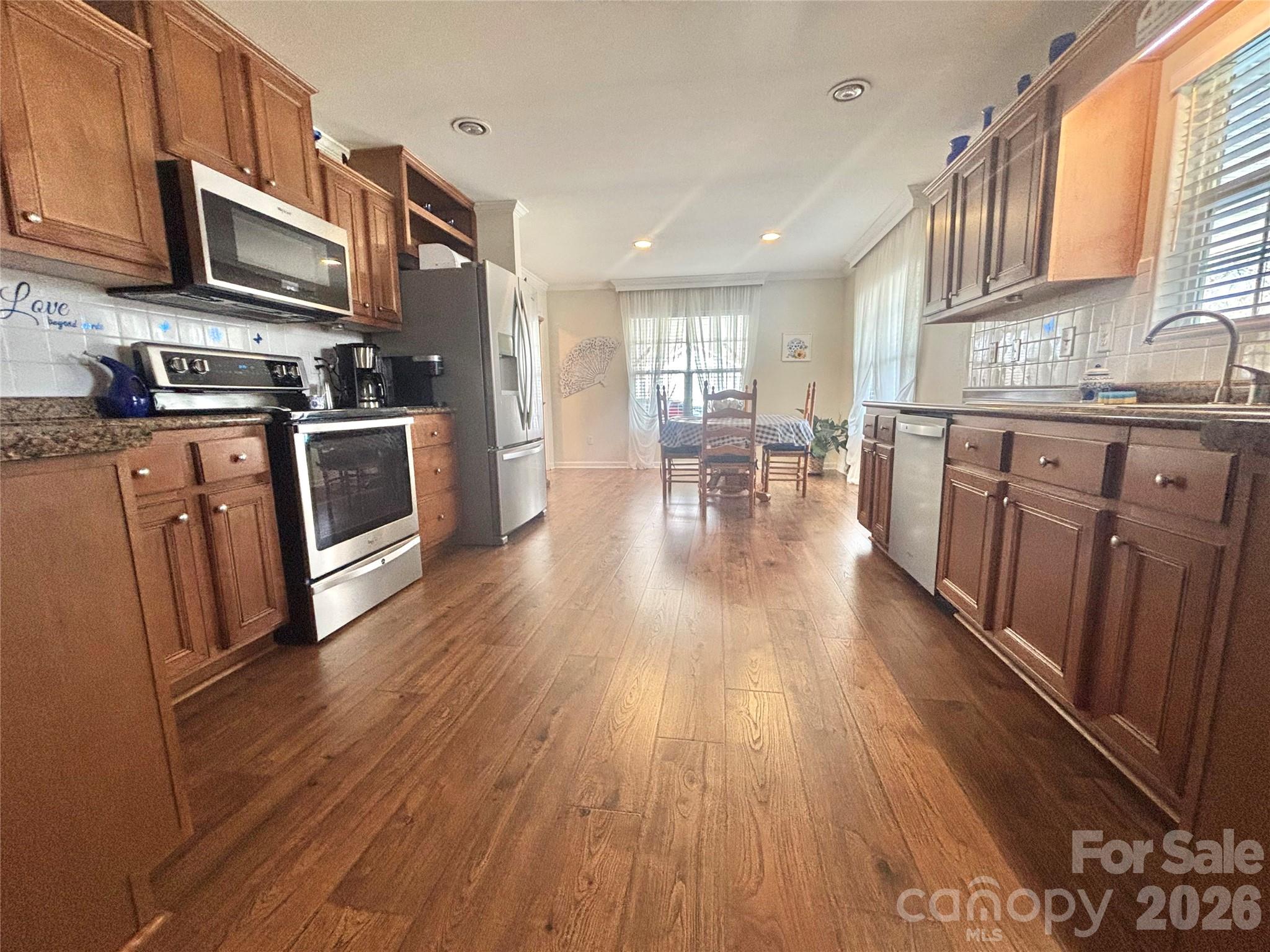 124 Hood Heights Hendersonville NC 28739
