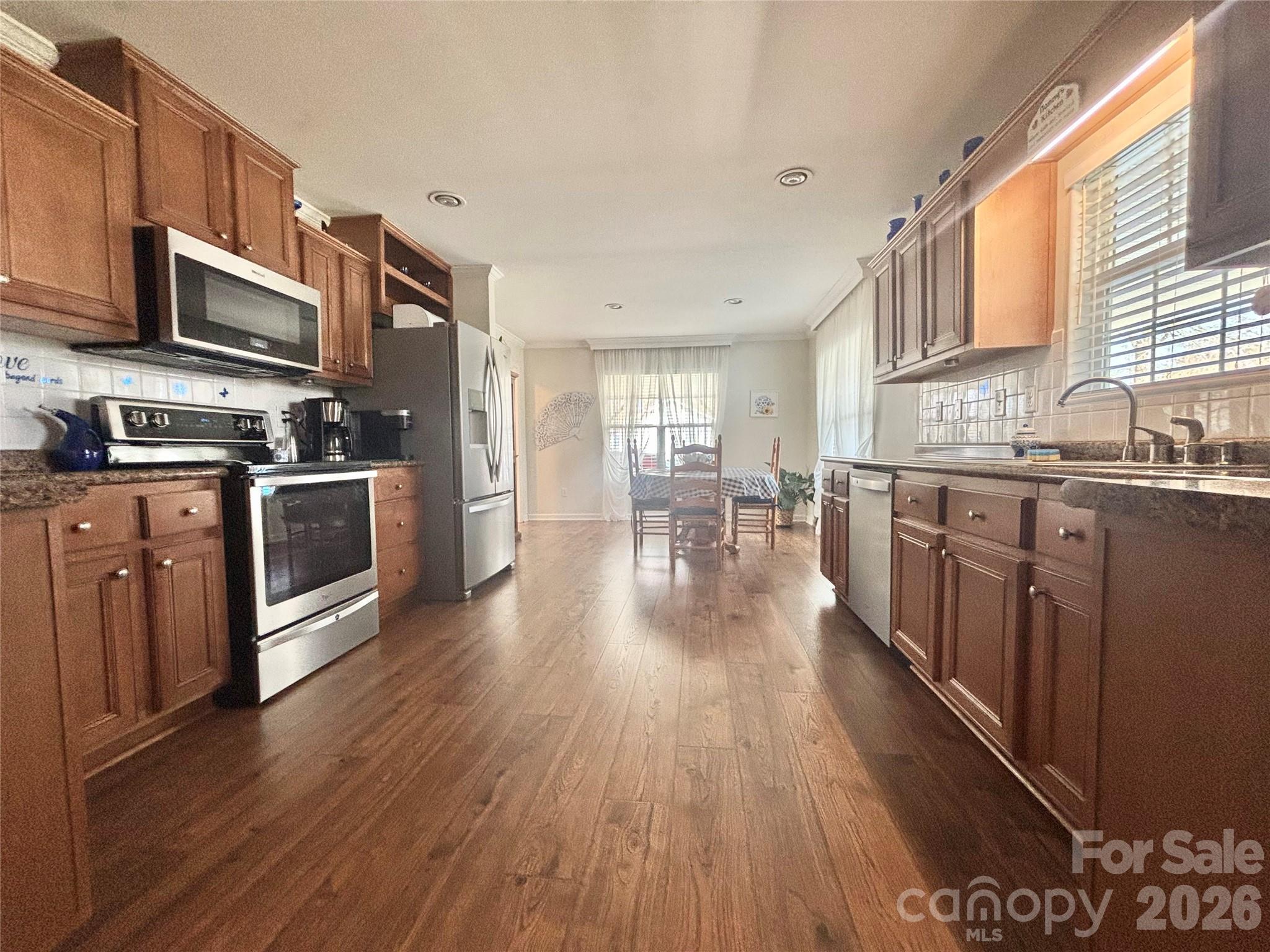 124 Hood Heights Hendersonville NC 28739