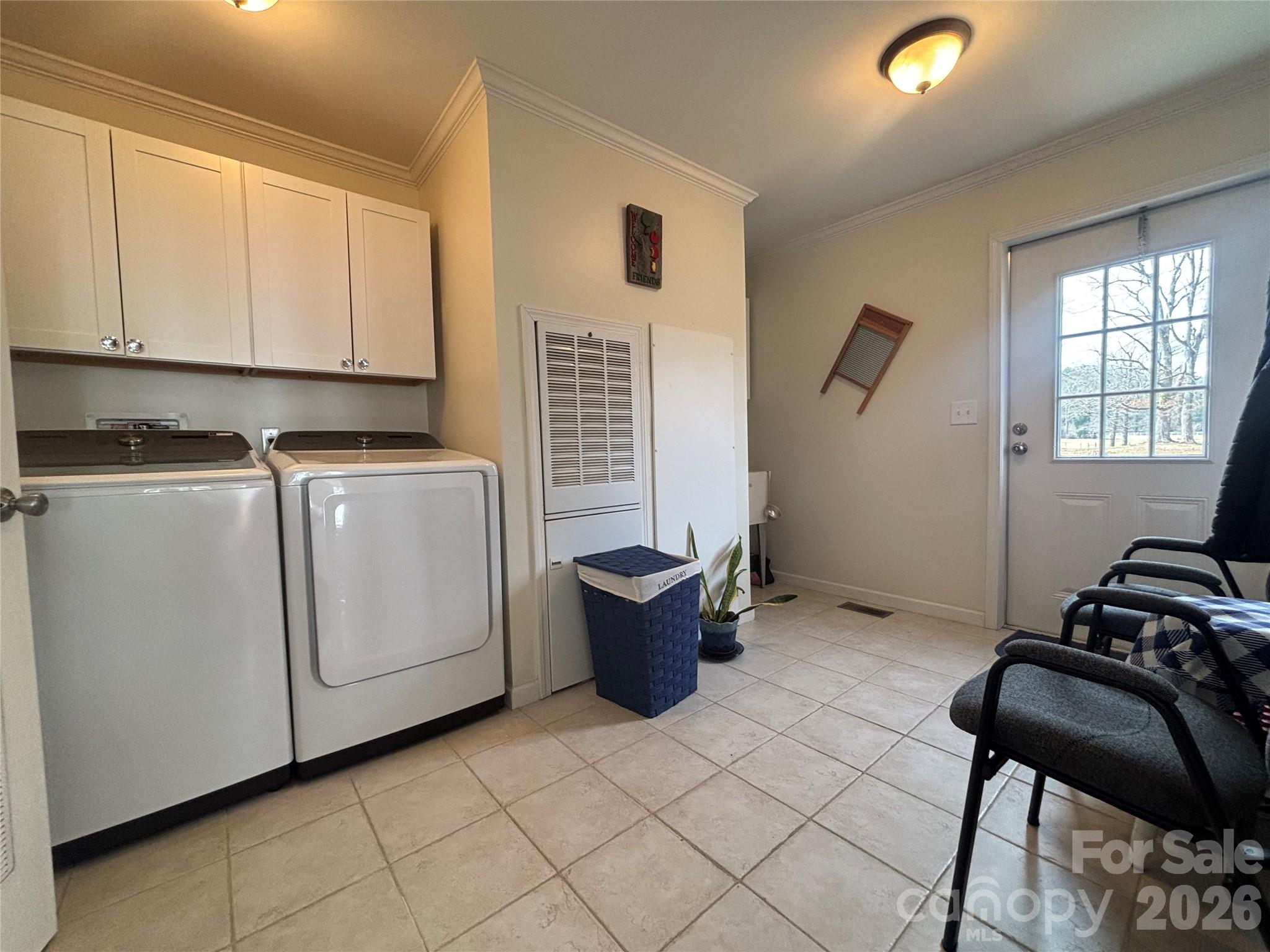 124 Hood Heights Hendersonville NC 28739