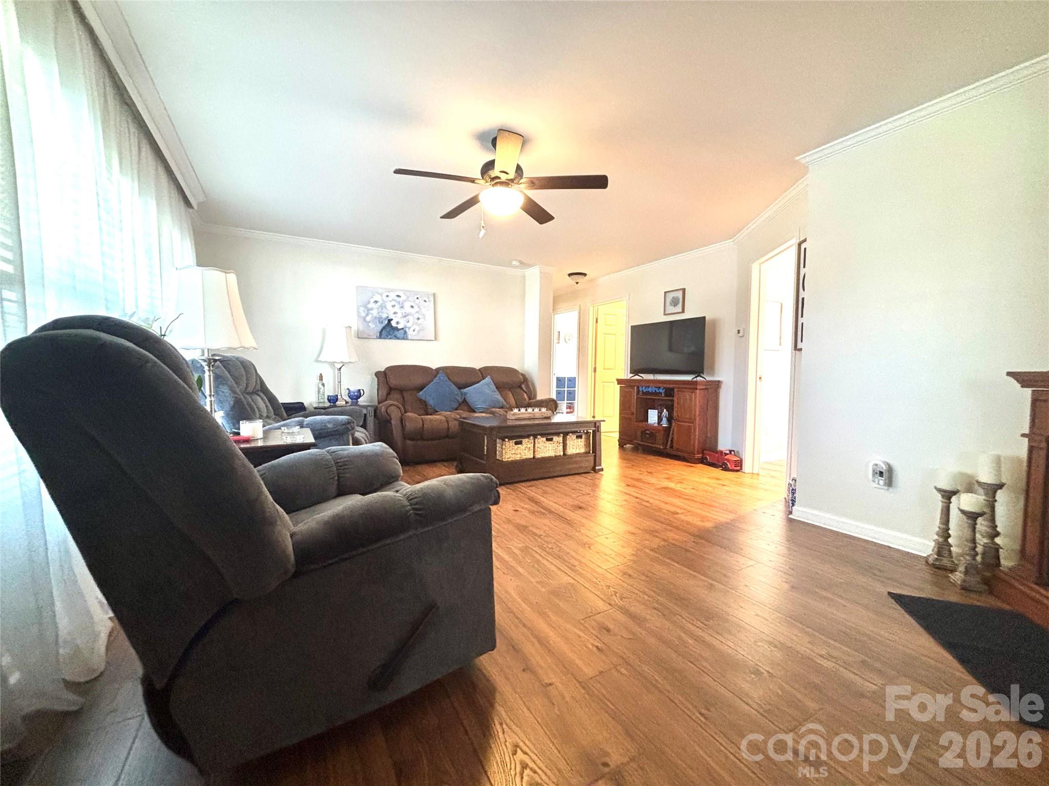 124 Hood Heights Hendersonville NC 28739