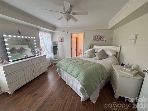 124 Hood Heights Hendersonville NC 28739