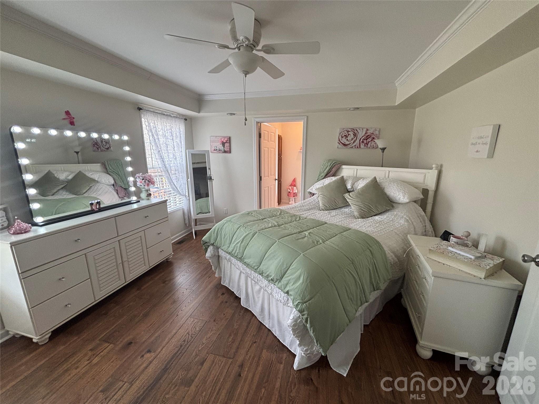 124 Hood Heights Hendersonville NC 28739