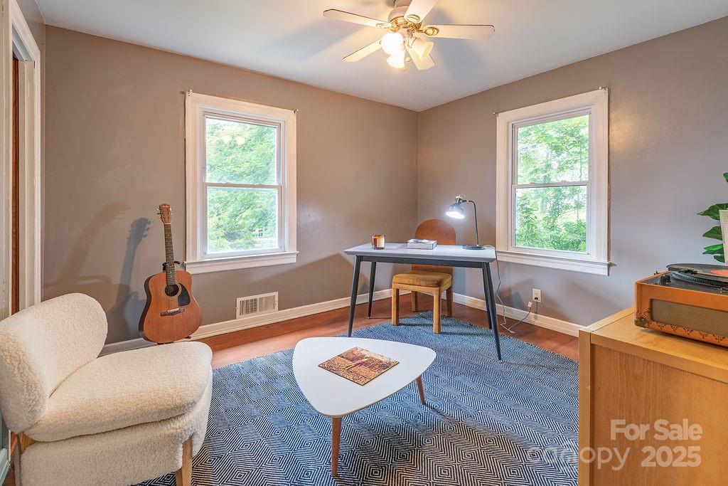 28 Robindale Avenue Asheville NC 28801