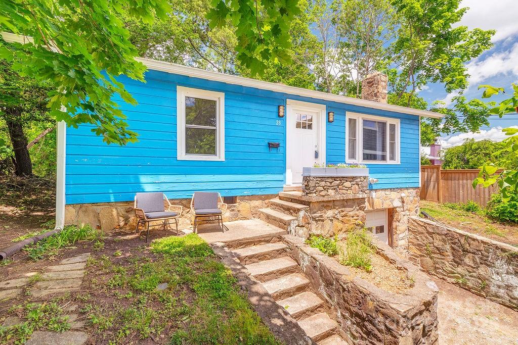 28 Robindale Avenue Asheville NC 28801
