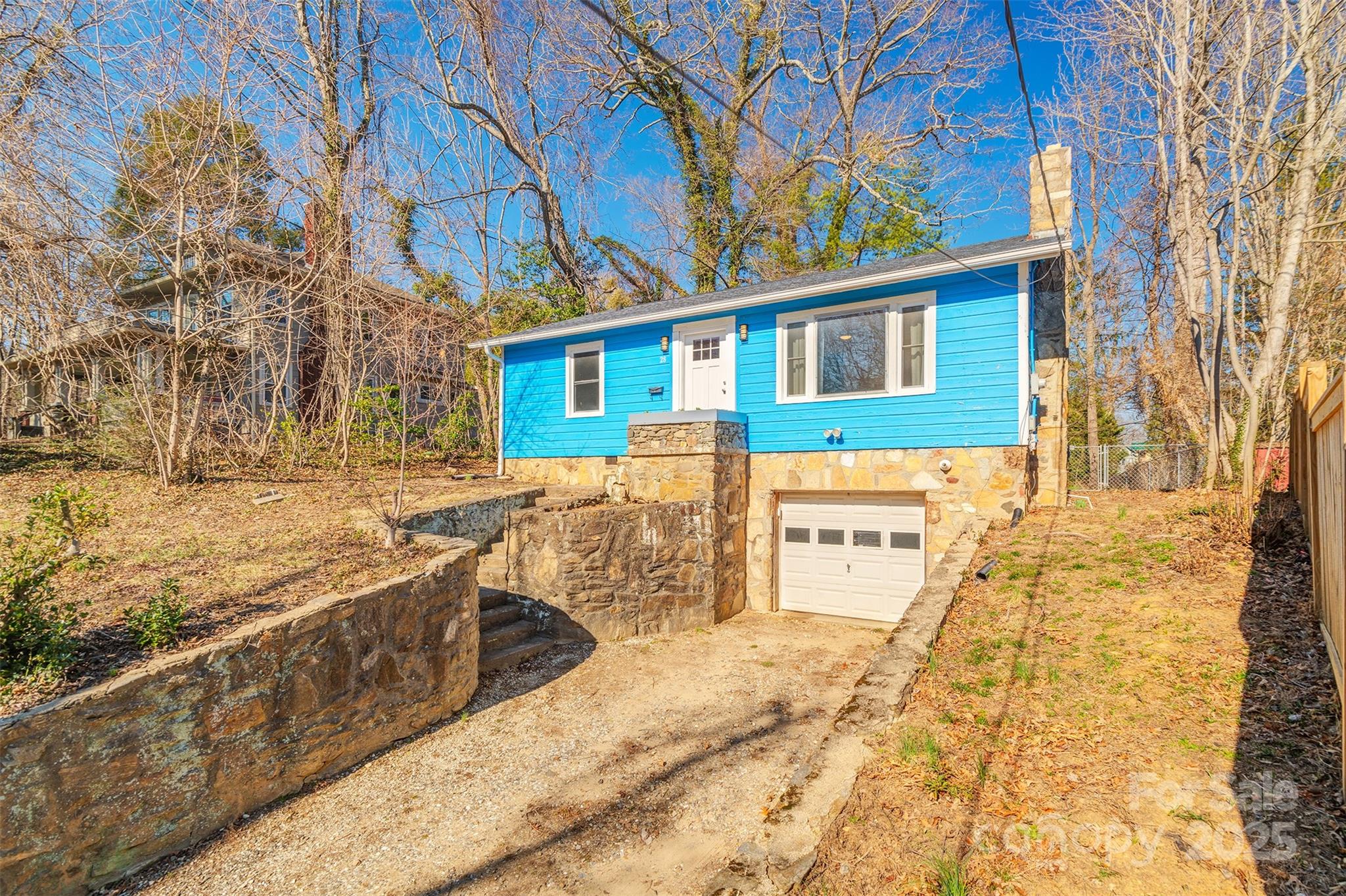 28 Robindale Avenue Asheville NC 28801